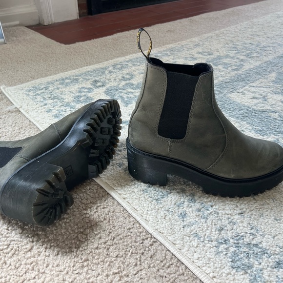 SPENCE LEATHER FLARED HEEL CHELSEA BOOTS Dr. Martin - Picture 1 of 3